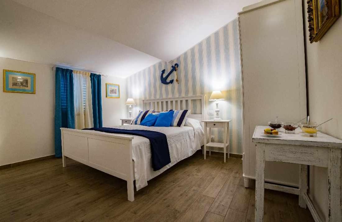 סנטה תרזה די ריבה Quattro Torri B&B מראה חיצוני תמונה