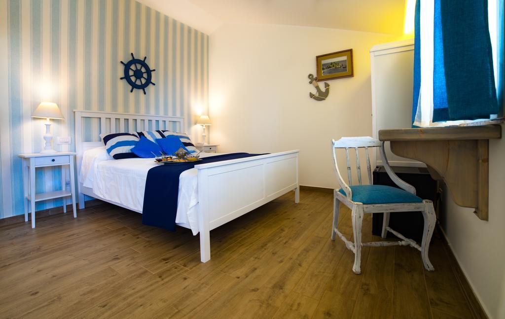 סנטה תרזה די ריבה Quattro Torri B&B מראה חיצוני תמונה