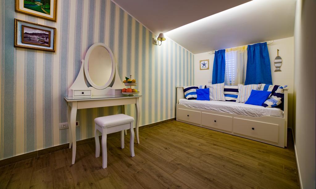 סנטה תרזה די ריבה Quattro Torri B&B מראה חיצוני תמונה