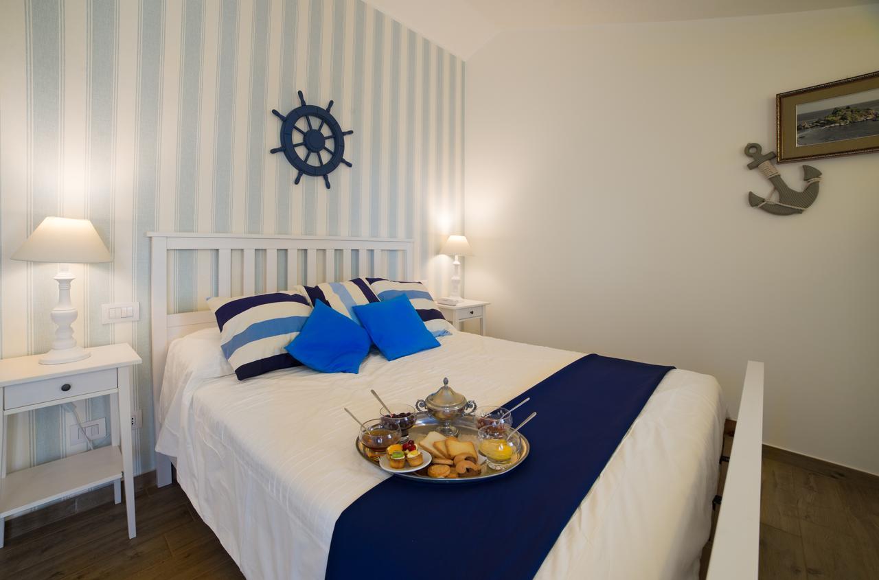 סנטה תרזה די ריבה Quattro Torri B&B מראה חיצוני תמונה
